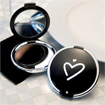Black Heart Design Compact Mirror 