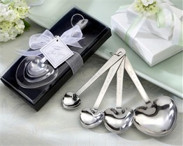 LOVE BEYOND MEASURE Heart Measuring Spoons Gift Boxed Wedding Favors